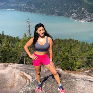 Meet your Posher, Daniela